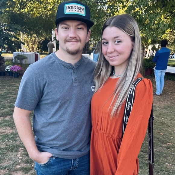 Meet your Posher, Harmony - Picture 1 of 1